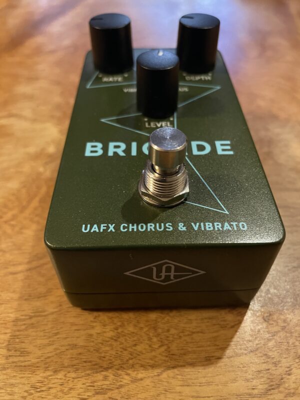 Universal Audio Brigade Chorus/Vibrato Pedal - Image 7