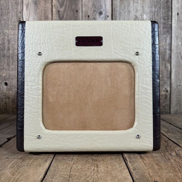 Fender Champion 600 5-Watt 1x6" Guitar Combo - Image 8