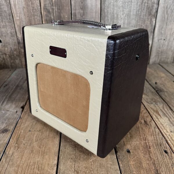Fender Champion 600 5-Watt 1x6" Guitar Combo - Image 2
